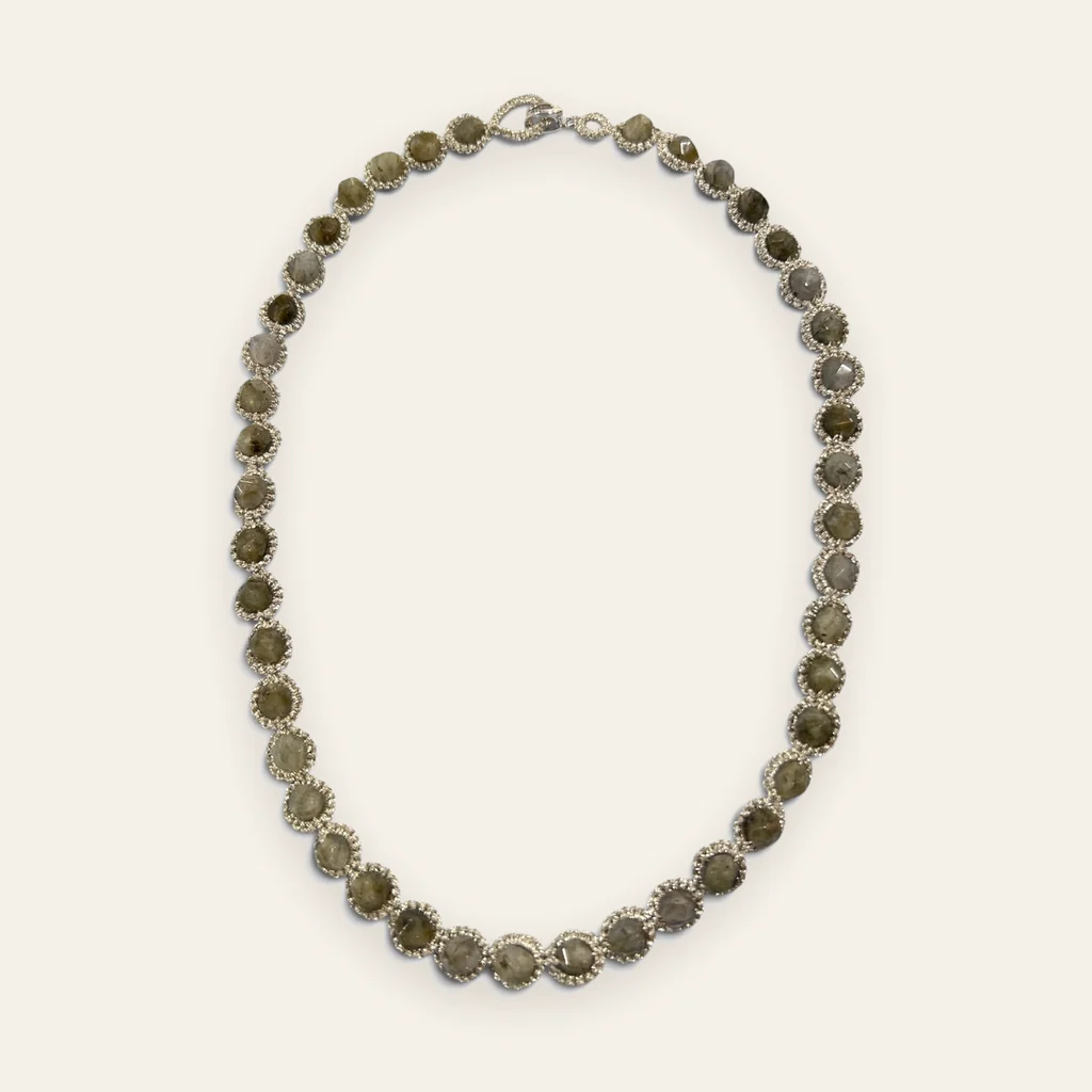 Collar Camino de Piedras (una fila)